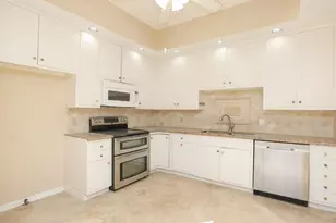 6000 Sugar Hill Dr, Houston, TX 77057 - Photo 7