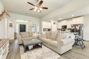 2337 Shalmar Dr, West Columbia, TX 77486 - Photo 11