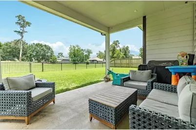 2337 Shalmar Drive, West Columbia, TX 77486 - Photo 7