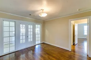 236 W 31st St, Houston, TX 77018 - Photo 13