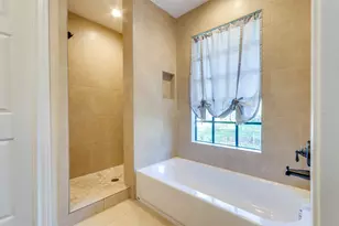 236 W 31st St, Houston, TX 77018 - Photo 21