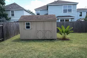 12006 Madison Oak St, Houston, TX 77038 - Photo 9