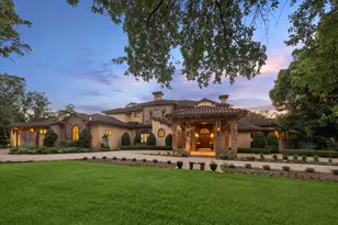 327 E Friar Tuck Ln, Houston, TX 77024 - Photo 5
