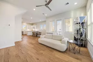 6302 Chelsea Falls Ln, Houston, TX 77008 - Photo 9