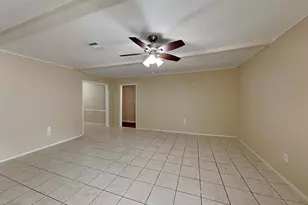1506 Seagate Ln, Houston, TX 77062 - Photo 5