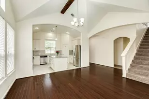 101 Long Meadow Ct, Clute, TX 77531 - Photo 9