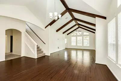 101 Long Meadow Ct, Clute, TX 77531 - Photo 11