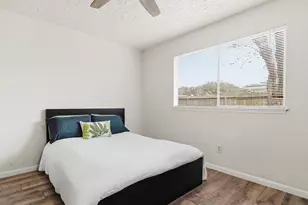 1903 Barons Glen, Sugar Land, TX 77478 - Photo 25