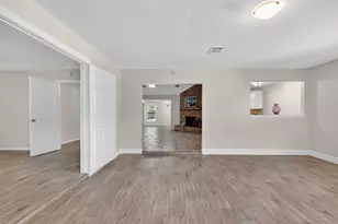 11842 S Fairhollow Ln, Houston, TX 77043 - Photo 9