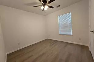 427 Remington Heights Dr, Houston, TX 77073 - Photo 3