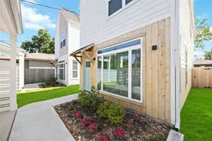 8016 Willow St, Houston, TX 77088 - Photo 3