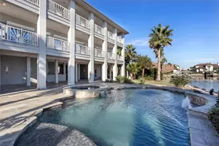 7123 Broadway St, Galveston, TX 77554 - Photo 43