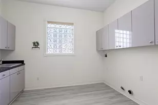 7123 Broadway St, Galveston, TX 77554 - Photo 25