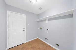 5811 Vineyard Hill Dr, Pearland, TX 77581 - Photo 13