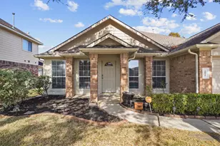 5811 Vineyard Hill Dr, Pearland, TX 77581 - Photo 3