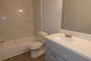 8215 Canyon St, Houston, TX 77051 - Photo 11