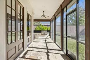 210 Glenwood Dr, Houston, TX 77007 - Photo 29