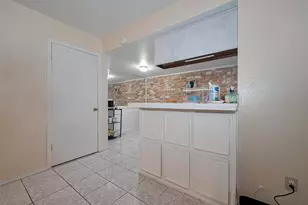 12223 Sharpview Dr, Houston, TX 77072 - Photo 17