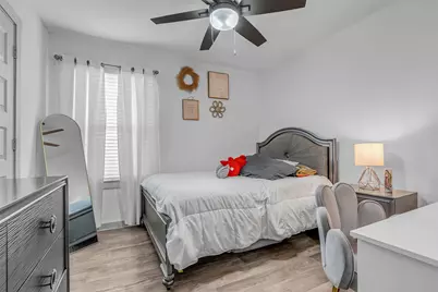 9802 Palm Royal Drive, Baytown, TX 77521 - Photo 9