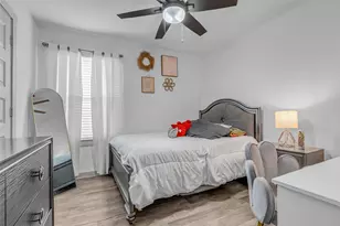 9802 Palm Royal Dr, Baytown, TX 77521 - Photo 9