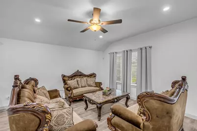 9802 Palm Royal Drive, Baytown, TX 77521 - Photo 15
