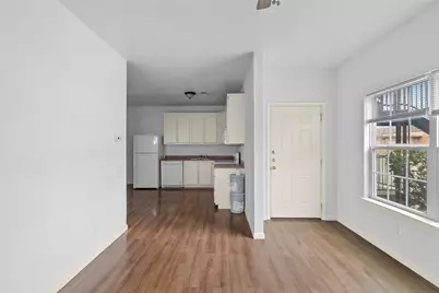 409 Beto St #7, Huntsville, TX 77340 - Photo 5