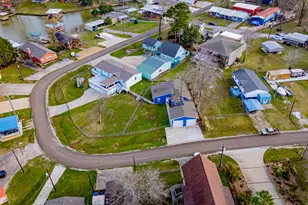 400 E Woodland Shrs Dr, Point Blank, TX 77364 - Photo 7