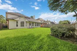 11404 Summit Bay Dr, Pearland, TX 77584 - Photo 33