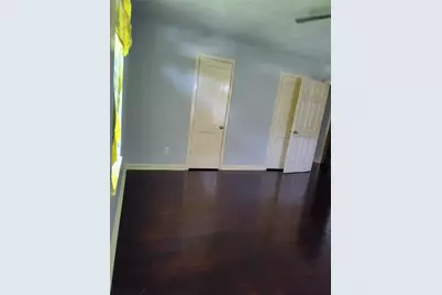 4817 Maggie Street, Houston, TX 77033 - Photo 9