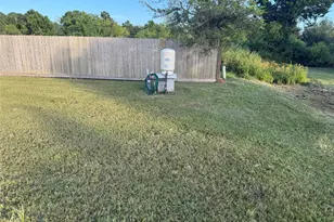 6723 Windhaven Rd, Liverpool, TX 77577 - Photo 25
