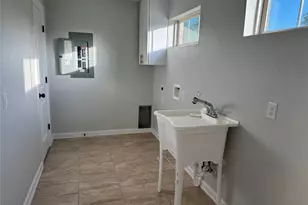6723 Windhaven Rd, Liverpool, TX 77577 - Photo 23