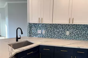 6723 Windhaven Rd, Liverpool, TX 77577 - Photo 5