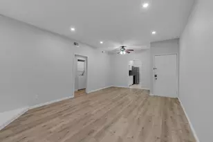 9707 Richmond Ave, Houston, TX 77042 - Photo 9