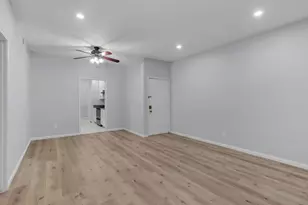 9707 Richmond Ave, Houston, TX 77042 - Photo 7