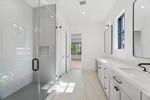 267 Maple Valley Rd, Houston, TX 77056 - Photo 43