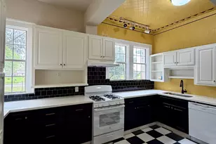 2149 Lakeshore Dr, Port Arthur, TX 77640 - Photo 9