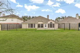 153 Greenridge Cir, League City, TX 77573 - Photo 33