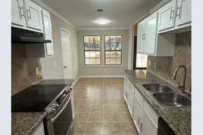 10464 Royal York, Conroe, TX 77303 - Photo 5