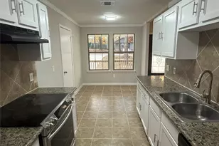 10464 Royal York, Conroe, TX 77303 - Photo 5