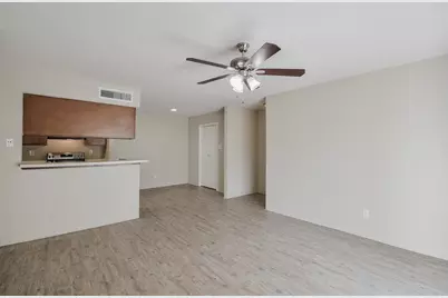 12905 Woodforest Bl #704, Houston, TX 77015 - Photo 3