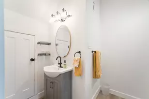 5 W Forest Ct, Conroe, TX 77384 - Photo 33