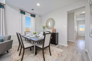 818 Timmons Ln, Dayton, TX 77535 - Photo 9