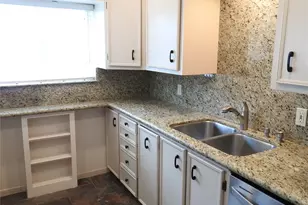 218 Stratford St, Houston, TX 77006 - Photo 13