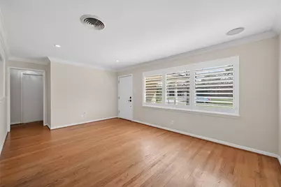 4746 Kinglet Street, Houston, TX 77035 - Photo 5