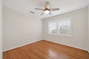 4746 Kinglet St, Houston, TX 77035 - Photo 29