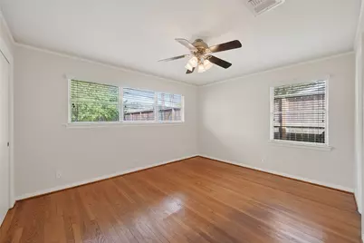 4746 Kinglet Street, Houston, TX 77035 - Photo 23