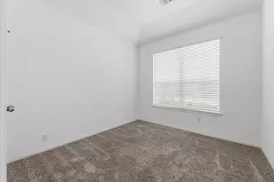 17515 Harbourfront Rd, Humble, TX 77346 - Photo 23