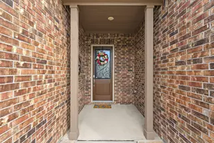 156 Wild Wick Wy, The Woodlands, TX 77382 - Photo 3