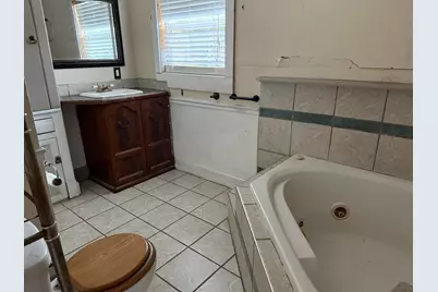 230 9th Avenue N, Texas City, TX 77590 - Photo 25