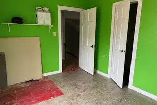 230 9th Ave N, Texas City, TX 77590 - Photo 17